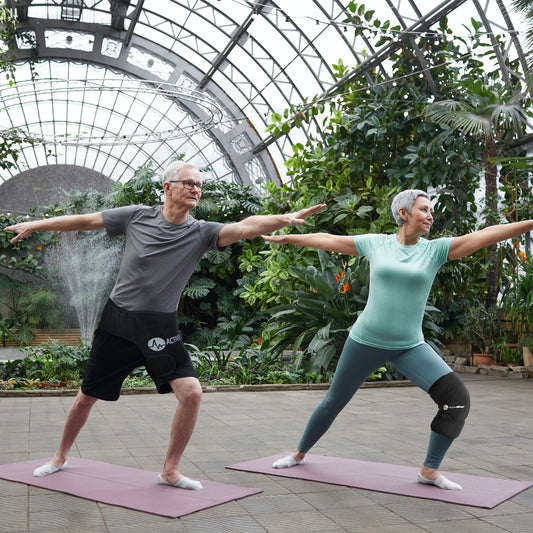 ActiveWrap® Hip Heat Ice Wrap vs. Frozen Peas: Which Offers Better Hip Pain Relief?